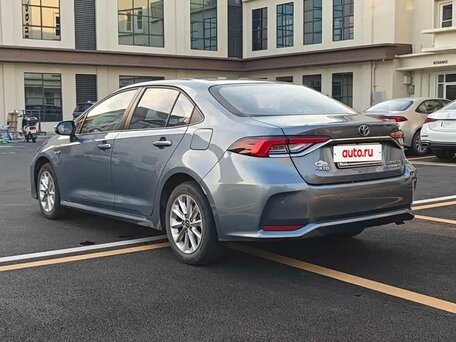 2022 Toyota Corolla XII (E210), синий, 1649999 рублей, вид 5