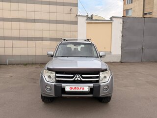 2010 Mitsubishi Pajero IV, серый, 1700000 рублей, вид 1