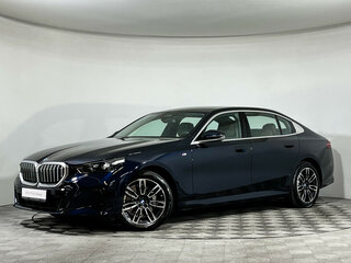 2025 BMW 5 серии Long 530Li xDrive VIII (G60/G61/G68), синий, 8350000 рублей, вид 1
