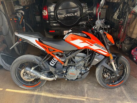 2020 KTM 125 Duke, оранжевый, 447000 рублей, вид 3