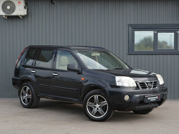 2002 Nissan X-Trail I, чёрный - вид 2