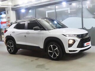 2023 Chevrolet TrailBlazer III Рестайлинг, белый, 2010000 рублей, вид 5