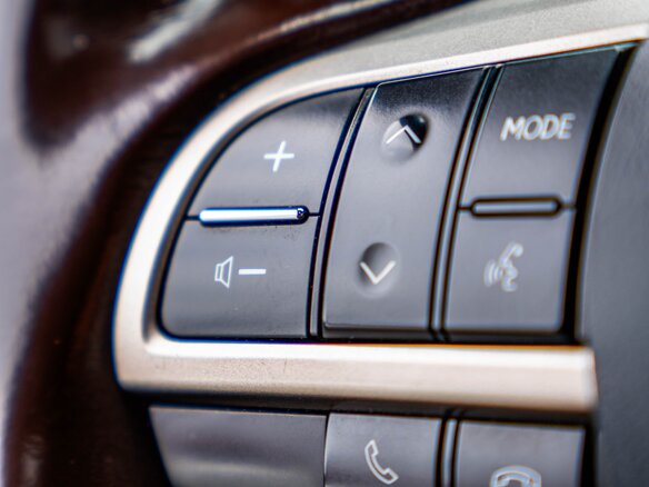 2019 Lexus RX 300 IV Рестайлинг, белый, 4450000 рублей - вид 23