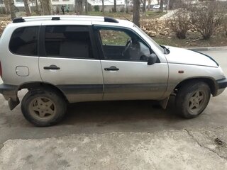 2006 Chevrolet Niva I, серый, 410000 рублей, вид 2