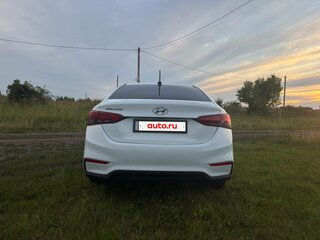 2019 Hyundai Solaris II, белый, 1390000 рублей, вид 4