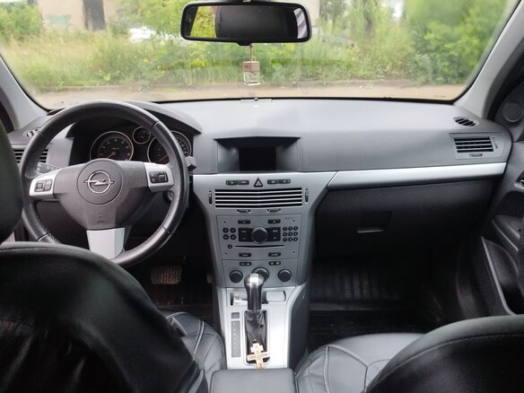 2014 Opel Astra H Рестайлинг, серебристый, 650000 рублей - вид 5