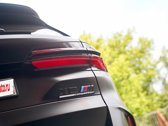 2023 BMW X5 M Competition III (F95) Рестайлинг, чёрный - вид 19