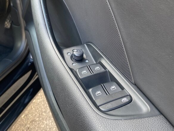 2014 Audi A3 III (8V), чёрный, 1350000 рублей - вид 6