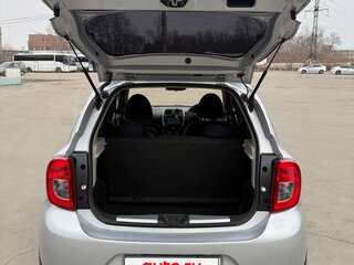 2013 Nissan March IV (K13) Рестайлинг, серебристый, 550000 рублей, вид 5