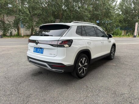 2022 Volkswagen Tayron I, белый, 2180000 рублей, вид 4