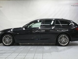2018 BMW 5 серии 520d xDrive VII (G30/G31/G38), чёрный, 2599000 рублей, вид 4