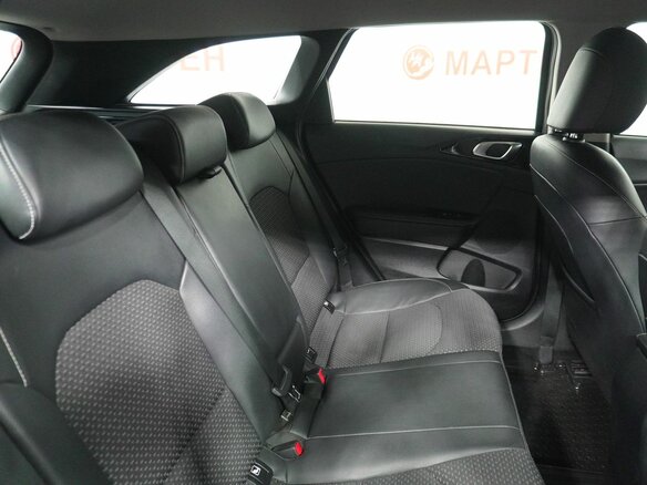 2018 Kia Ceed III, серебристый, 1582000 рублей - вид 12