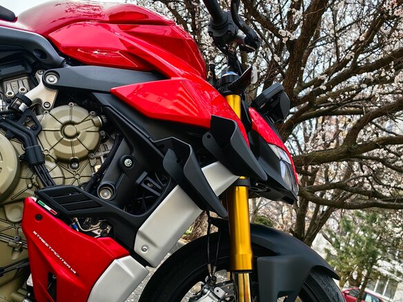 2020 Ducati Streetfighter V4, красный, 1950000 рублей - вид 6