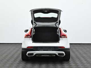 2015 Volvo V40 Cross Country I, белый, 1349000 рублей, вид 5