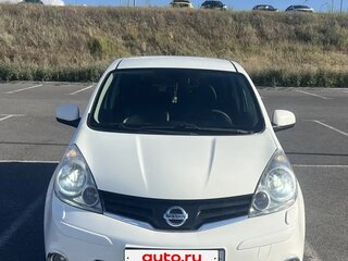 2012 Nissan Note I Рестайлинг, белый, 950000 рублей, вид 2
