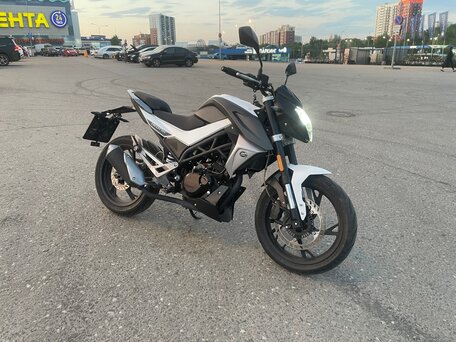 2015 CFMoto 150NK, белый, 110000 рублей, вид 2