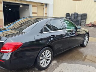 2018 Mercedes-Benz E-Класс 200 V (W213, S213, C238), чёрный, 2400000 рублей, вид 5