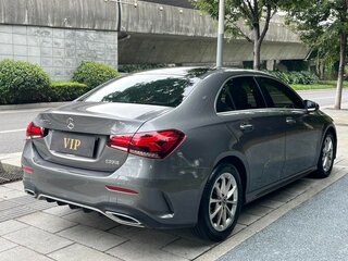 2022 Mercedes-Benz A-Класс 180 Long IV (W177) Рестайлинг, серый, 1800000 рублей, вид 4