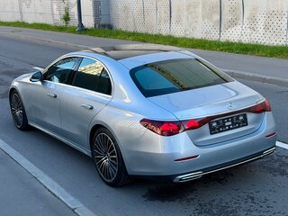 2025 Mercedes-Benz E-Класс 450 VI (W214, S214), серебристый, 12480000 рублей, вид 1