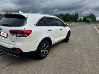 2017 Kia Sorento III Prime, белый, 2200000 рублей, вид 3
