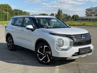 Mitsubishi Outlander IV