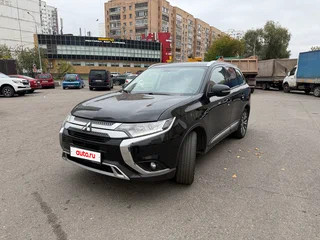 2020 Mitsubishi Outlander III Рестайлинг 3, чёрный, 2500000 рублей, вид 2