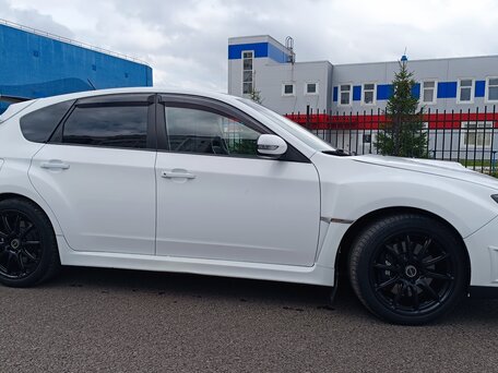 2009 Subaru Impreza WRX STi III, белый, 2300000 рублей, вид 4