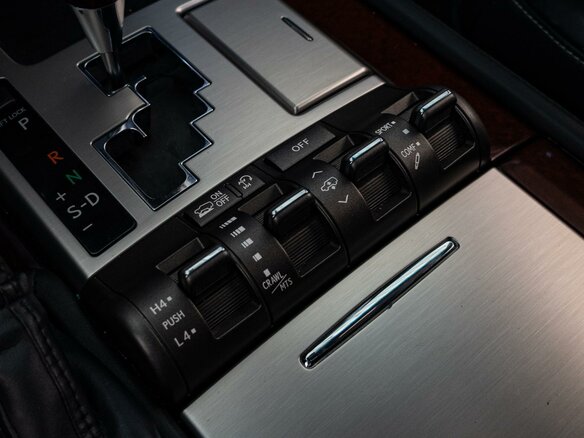 2014 Lexus LX 570 III Рестайлинг, белый, 5050000 рублей - вид 16
