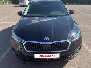 2021 Skoda Octavia IV (A8), чёрный, 2320000 рублей, вид 2