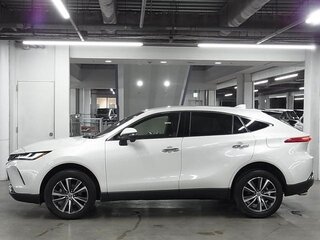 2020 Toyota Harrier III (XU60) Рестайлинг, белый, 2133069 рублей, вид 3
