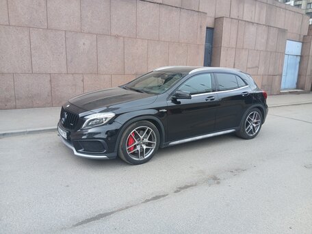 2014 Mercedes-Benz GLA AMG 45 AMG I (X156), чёрный, 2120000 рублей, вид 2