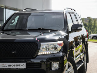 2013 Toyota Land Cruiser 200 Series Рестайлинг 1, чёрный, 2924000 рублей, вид 2