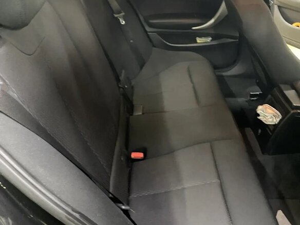 2016 BMW 1 серии 118i II (F20/F21) Рестайлинг, чёрный, 1600000 рублей - вид 8