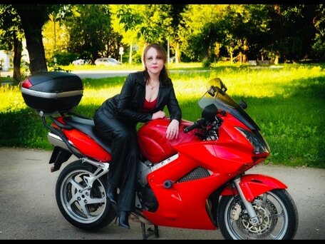 2005 Honda VFR 800, красный, 420000 рублей, вид 3