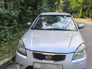 2011 Kia Rio II Рестайлинг, серебристый, 470000 рублей, вид 3