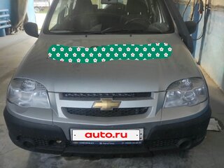2018 Chevrolet Niva I Рестайлинг, серебристый, 650000 рублей, вид 1