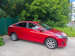 2021 Hyundai Solaris II Рестайлинг, красный, 1650000 рублей, вид 2