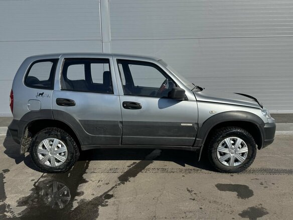 2015 Chevrolet Niva I Рестайлинг, серый - вид 7