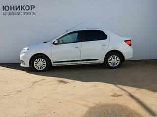2015 Renault Logan II, белый, 819000 рублей, вид 2