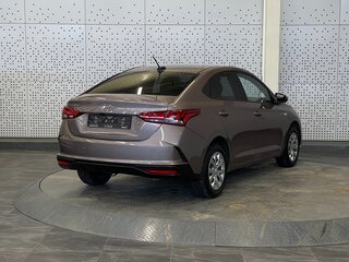 2021 Hyundai Solaris II Рестайлинг, коричневый, 1300000 рублей, вид 2