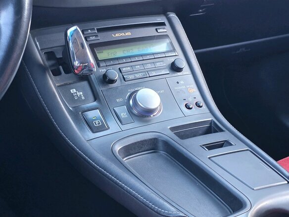 2012 Lexus CT 200h I, красный, 1570000 рублей - вид 21