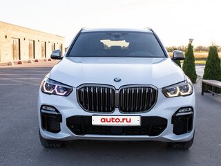 2019 BMW X5 M50d IV (G05/G18), белый, 4900000 рублей, вид 2