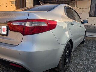 2013 Kia Rio 4-speed III, серый, 830000 рублей, вид 3