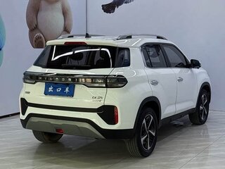 2022 Hyundai ix35 II Рестайлинг, белый, 2010000 рублей, вид 4