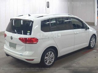 2019 Volkswagen Touran II, белый, 1650000 рублей, вид 4
