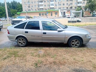 1998 Opel Vectra B, серебристый, 100000 рублей, вид 2