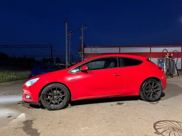 2012 Opel Astra GTC J Рестайлинг, красный, 600000 рублей - вид 6