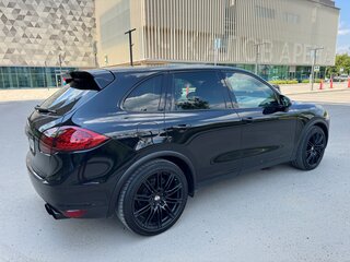 2012 Porsche Cayenne Diesel II (958), чёрный, 2490000 рублей, вид 1