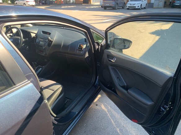 2017 Kia Cerato III Рестайлинг (Classic), синий, 1400000 рублей - вид 6