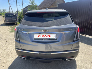 2020 Cadillac XT5 I Рестайлинг, серый, 4350000 рублей, вид 3